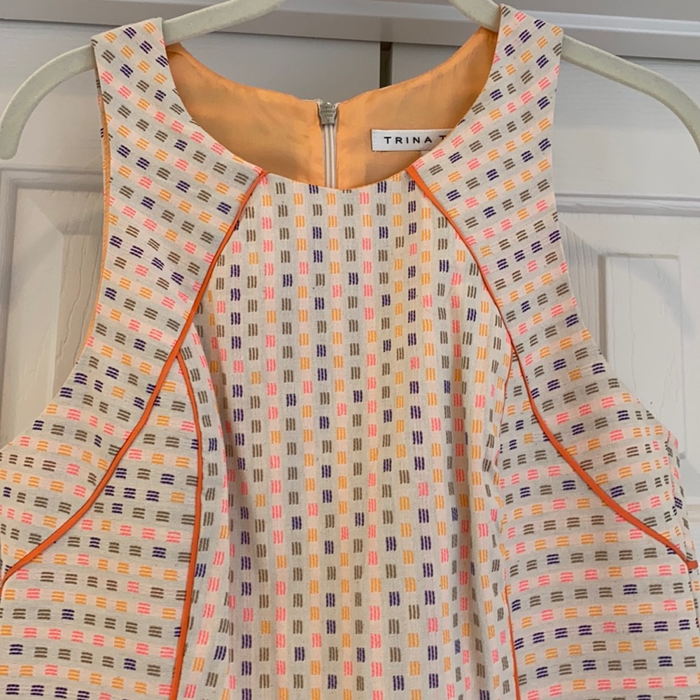 Trina Turk size 6 colorful dress